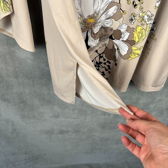 Susan Graver Top Womens 3X Tan Floral Beaded Liquid Knit Stretch Comfort Office - Picture 7 of 15